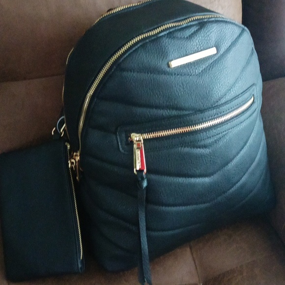 Steve Madden Backpack with pouch NWT - Picture 5 of 16
